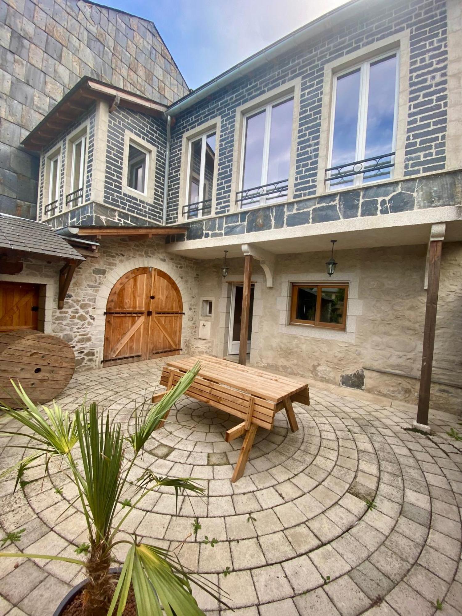 Gite Belfortes Plein Coeur De Brassac Brassac  Luaran gambar